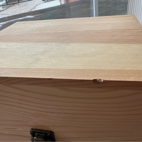 DoTerra Wooden Storage Box Holds 39 Oils and 14 Roller Case for Oil - Picture 3 of 14